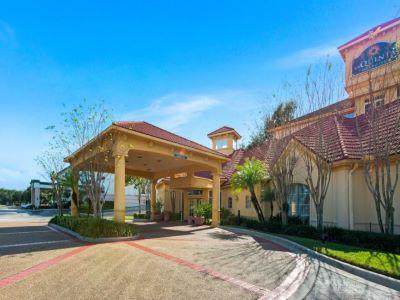 Hotel La Quinta By Wyndham Usf 3*