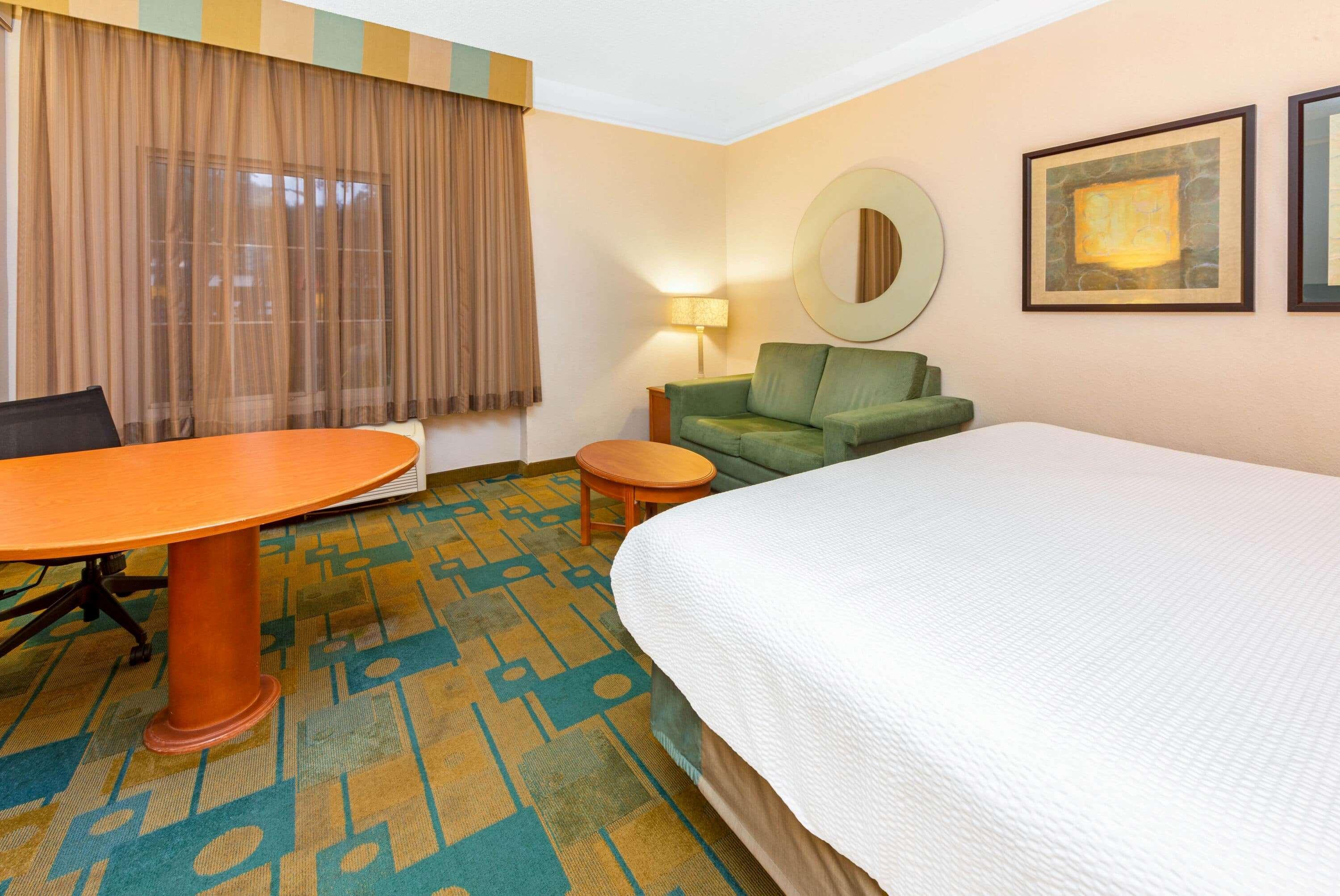 La Quinta By Wyndham Usf Hotel 3*