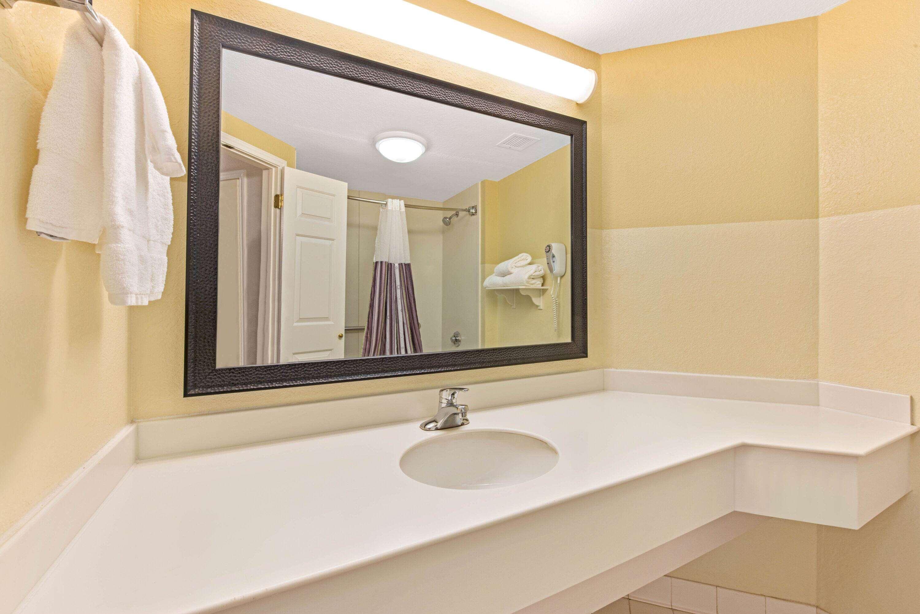 La Quinta By Wyndham Usf Tampa