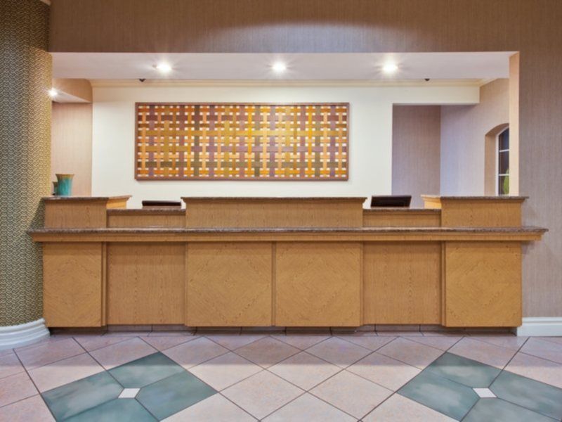 Hotel La Quinta By Wyndham Usf 3*